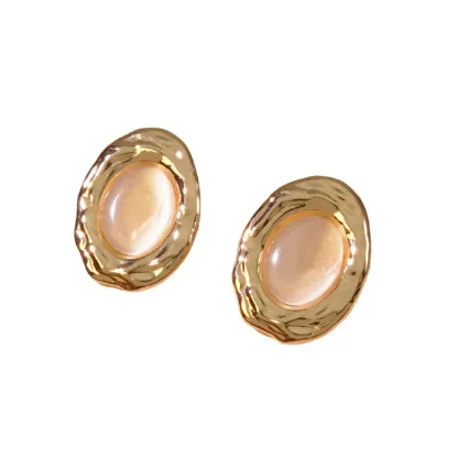 Εικόνα της Σκουλαρίκια ατσάλι οβάλ με μπεζ πέτρα