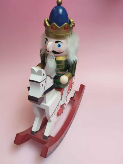 Εικόνα της ΚΑΡΥΟΘΡΑΥΣΤΗΣ ΑΛΟΓΑΚΙ