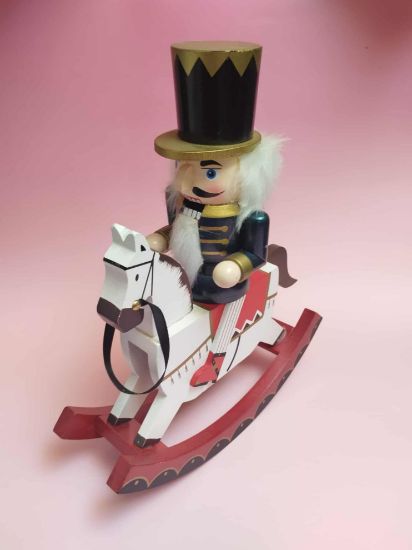 Εικόνα της ΚΑΡΥΟΘΡΑΥΣΤΗΣ ΑΛΟΓΑΚΙ