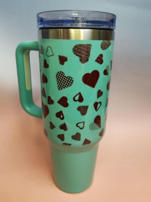 Εικόνα της ΒΑΛΕΝΤΙΝΙΑΤΙΚΟ TUMBLER ΜΕ ΚΑΡΔΟΥΛΕΣ