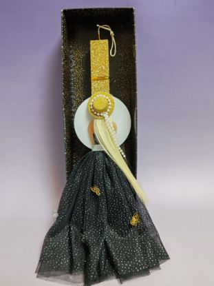 Εικόνα της ΛΑΜΠΑΔΑ ΚΟΠΕΛΑ ΜΕ ΜΑΥΡΟ ΦΟΡΕΜΑ ΚΑΙ ΚΑΠΕΛΟ