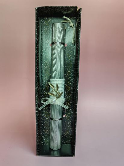 Εικόνα της ΛΑΜΠΑΔΑ ΑΣΗΜΙ ΜΕ ΔΙΑΚΟΣΜΗΤΙΚΟ ΦΥΛΛΟ ΕΛΙΑΣ