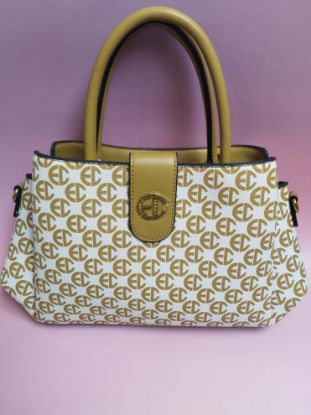 Εικόνα της ΤΣΑΝΤΑ ΩΜΟΥ ΜΟΥΣΤΑΡΔΙ ΚΑΙ ΚΡΕΜ ΧΡΩΜΑ