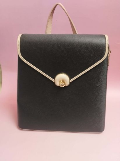 Εικόνα της ΤΣΑΝΤΑ ΠΛΑΤΗΣ ΜΑΥΡΗ