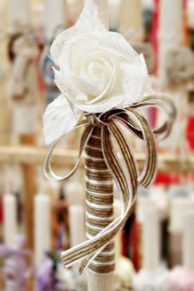 Εικόνα της Πασχαλινή λαμπάδα 19Δ050 big rose λευκό Ύψος 38